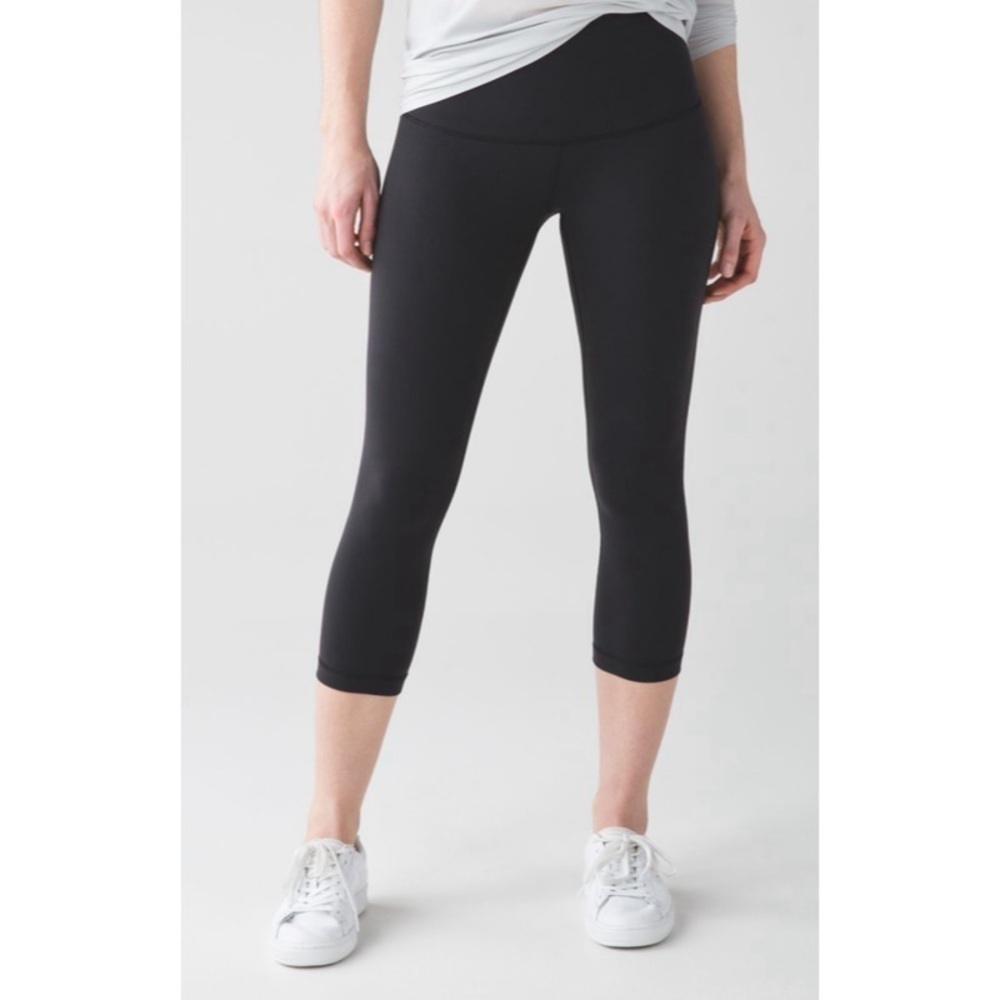 LULULEMON High-Rise Wunder Under Crops in Black